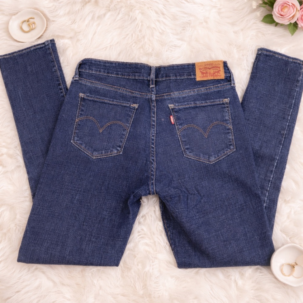 Levi's Women's Dark Blue Straight Leg Jeans